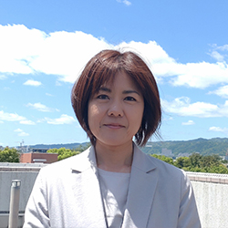 宮里　順子