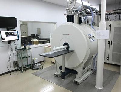 7T-MRI 保健学科