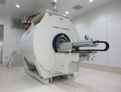 7T-MRI 国立循環器病研究センター